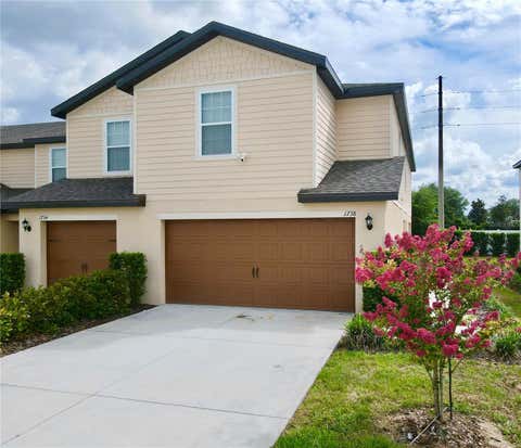 Photo of 1738 Wynford Circle, Tavares, FL 32778 (MLS # O6410755)