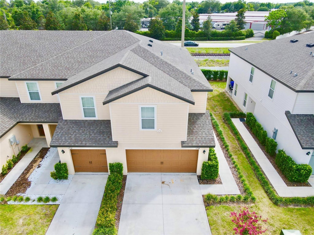 Photo of 1738 Wynford Circle, Tavares, FL 32778 (MLS # O6410755)