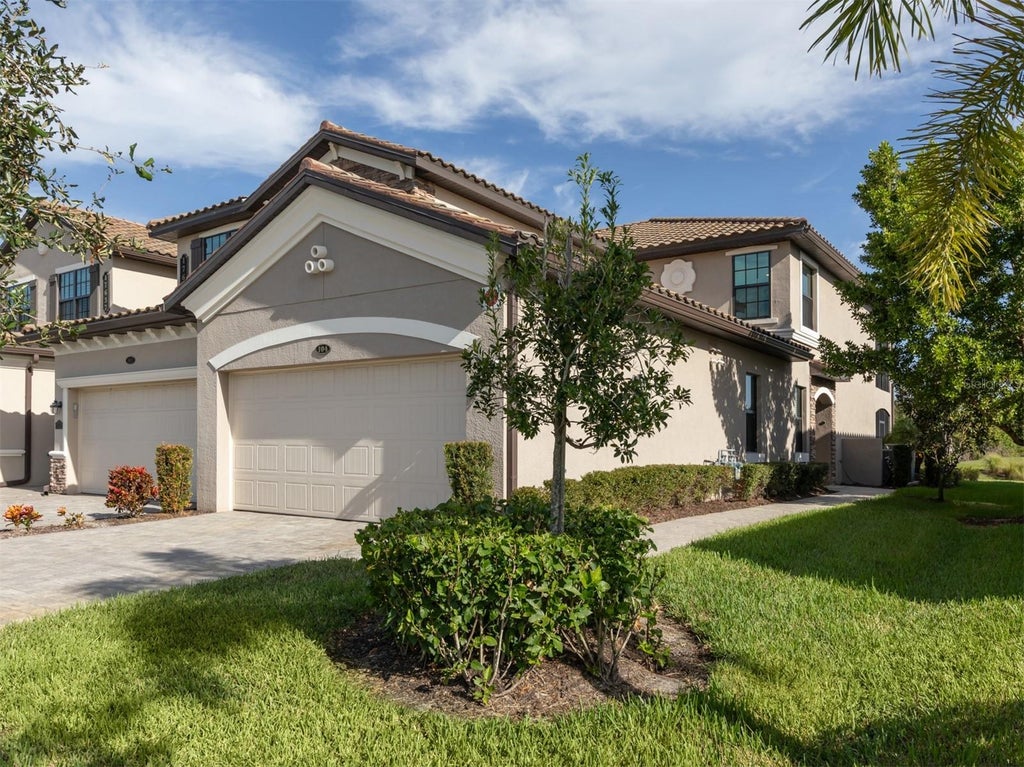 Photo of 17637 Gawthrop Drive #104, Bradenton, FL 34211 (MLS # N6144675)