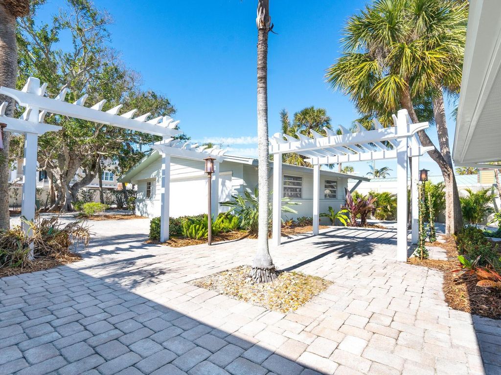 Photo of 18 N Casey Key Road, Osprey, FL 34229 (MLS # A4669083)