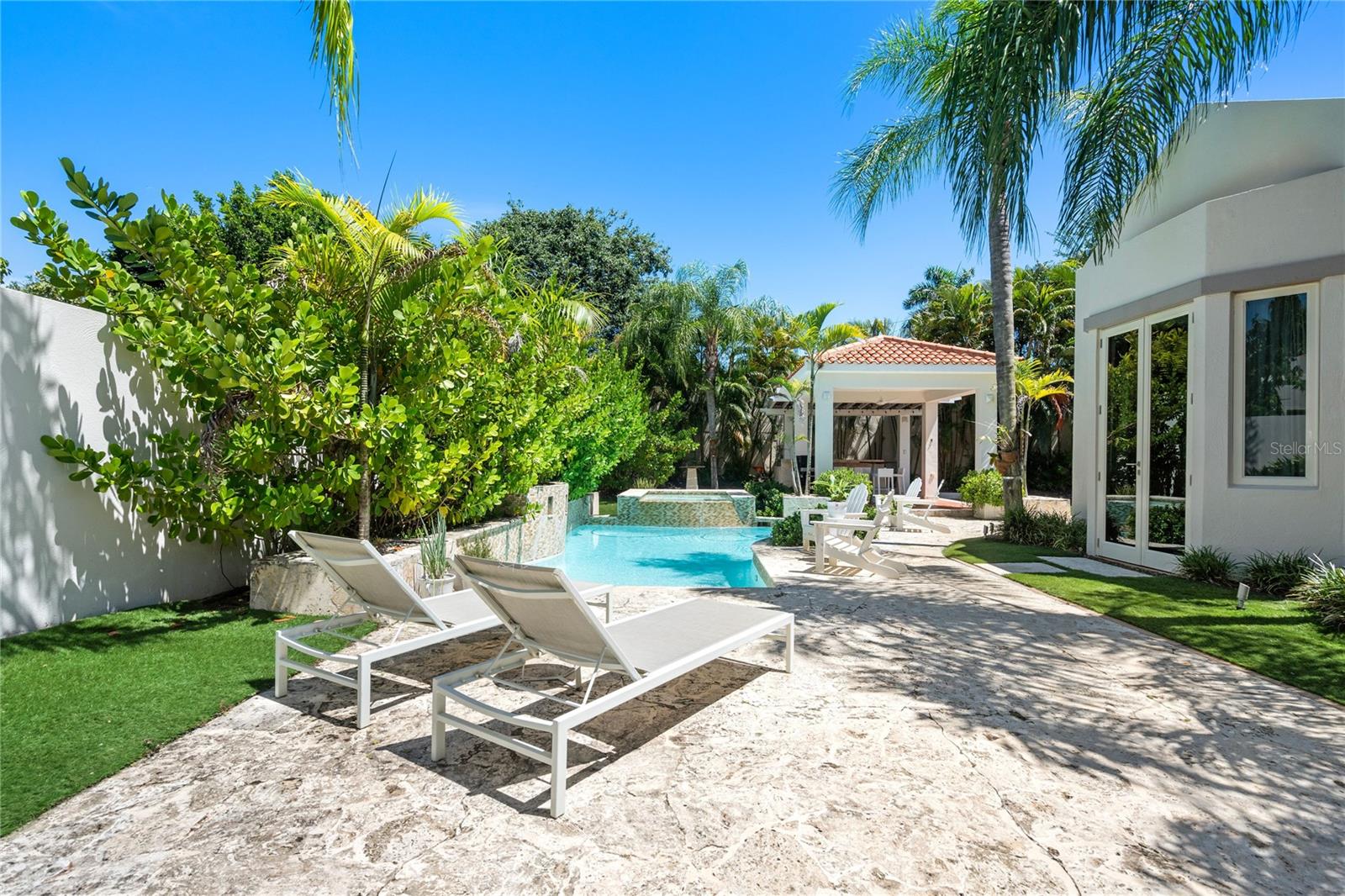 DORADO BEACH EAST - Residential