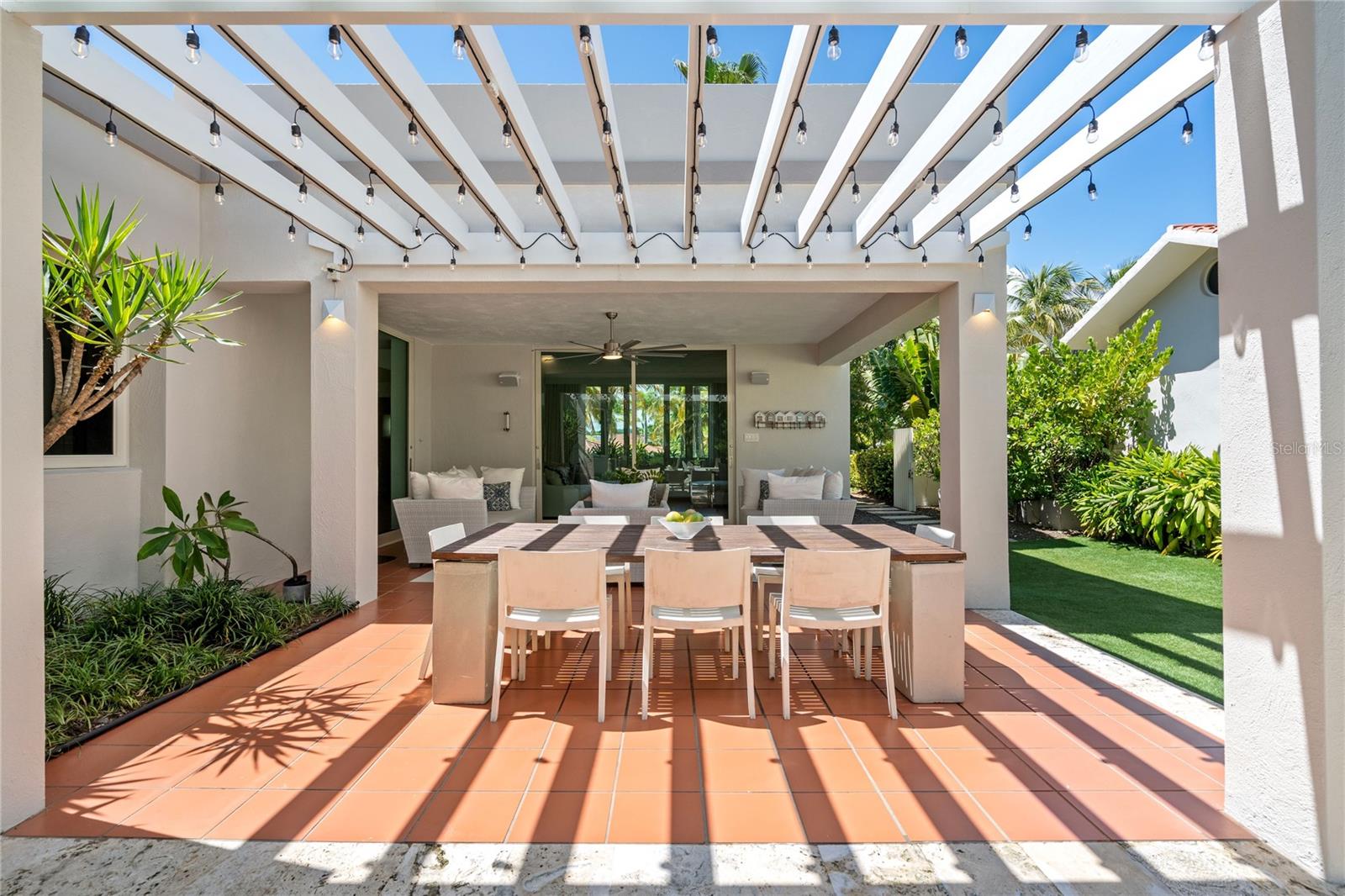 DORADO BEACH EAST - Residential