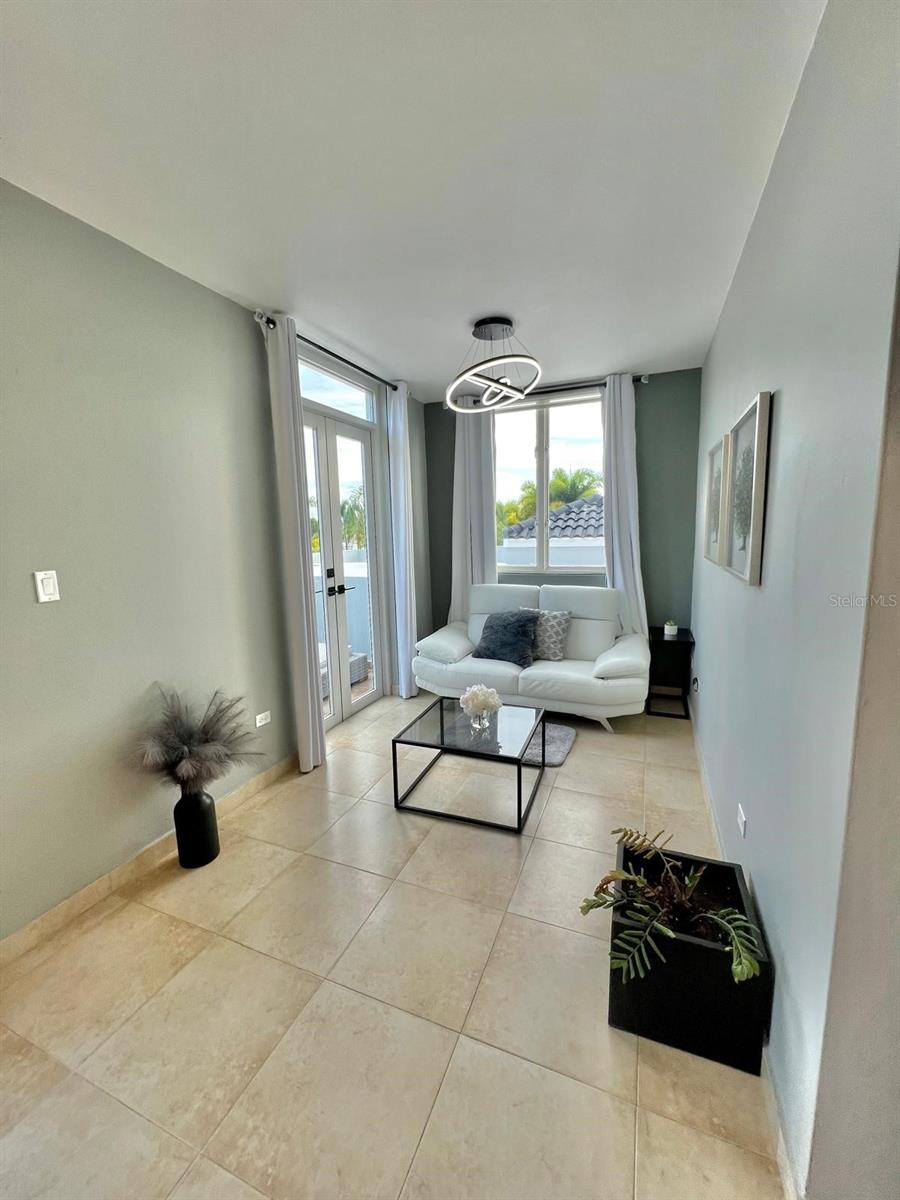 URB TREASURE POINT - Residential Lease