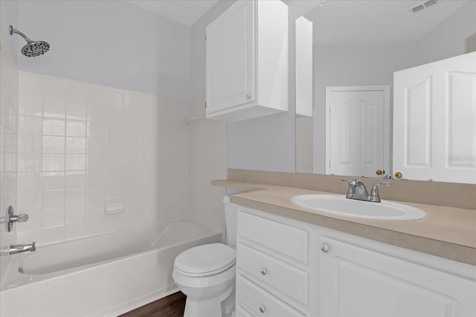 BELLA TERRA BLDG 2 - Residential Lease