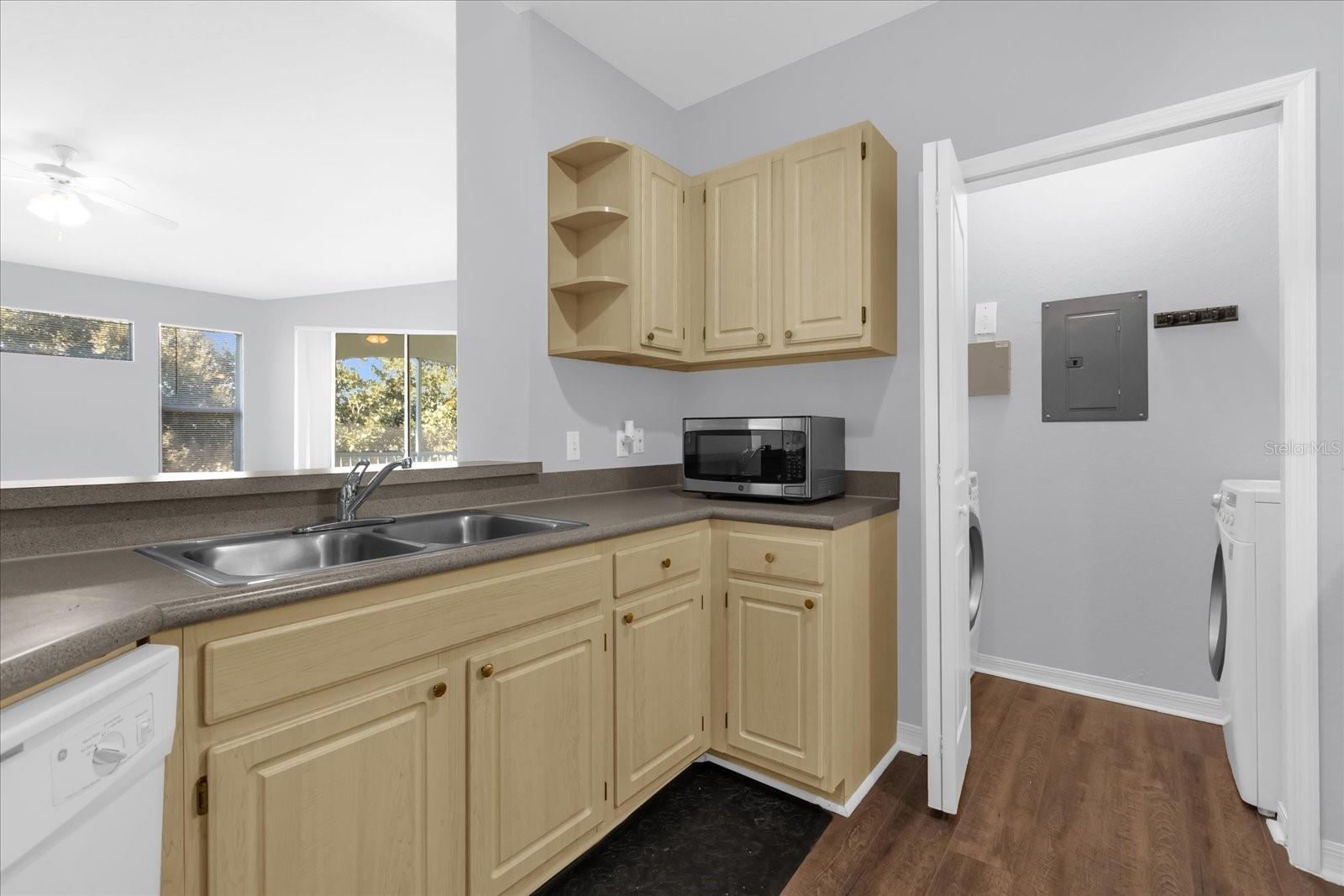 BELLA TERRA BLDG 2 - Residential Lease