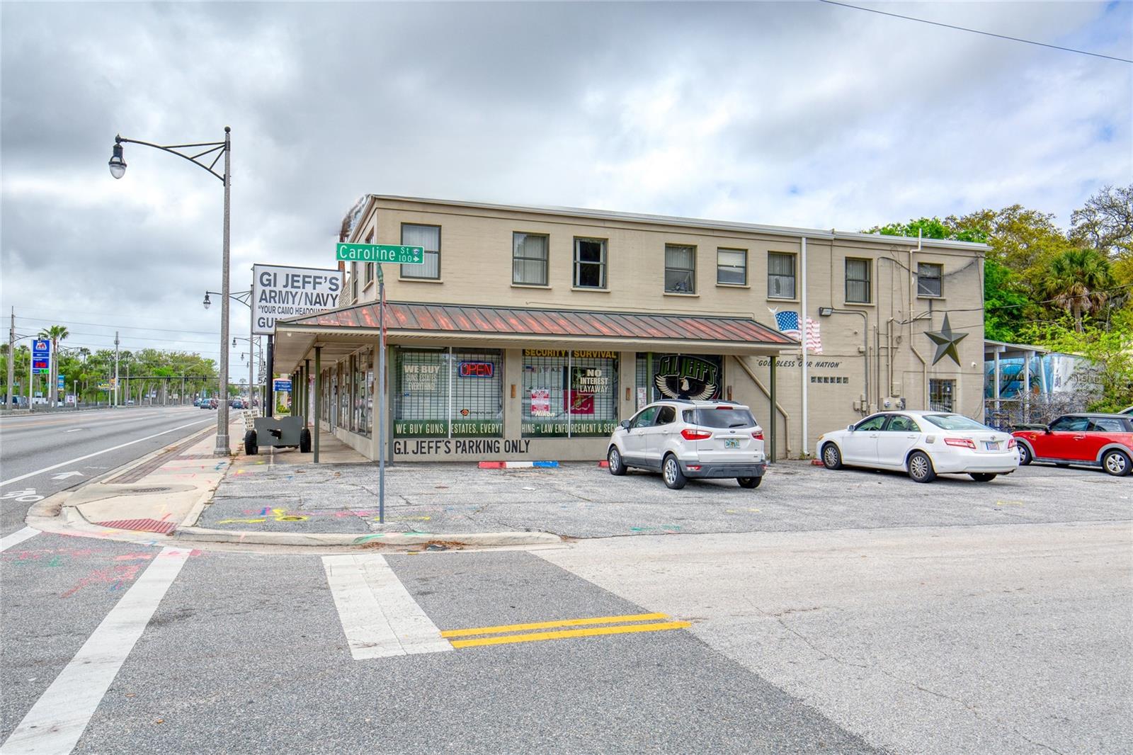 936 W INTERNATIONAL SPEEDWAY BOULEVARD