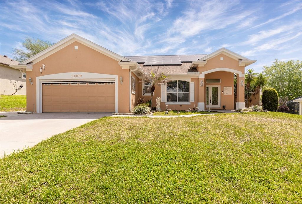 Photo of 13409 Via Roma Circle, Clermont, FL 34711 (MLS # O6392283)