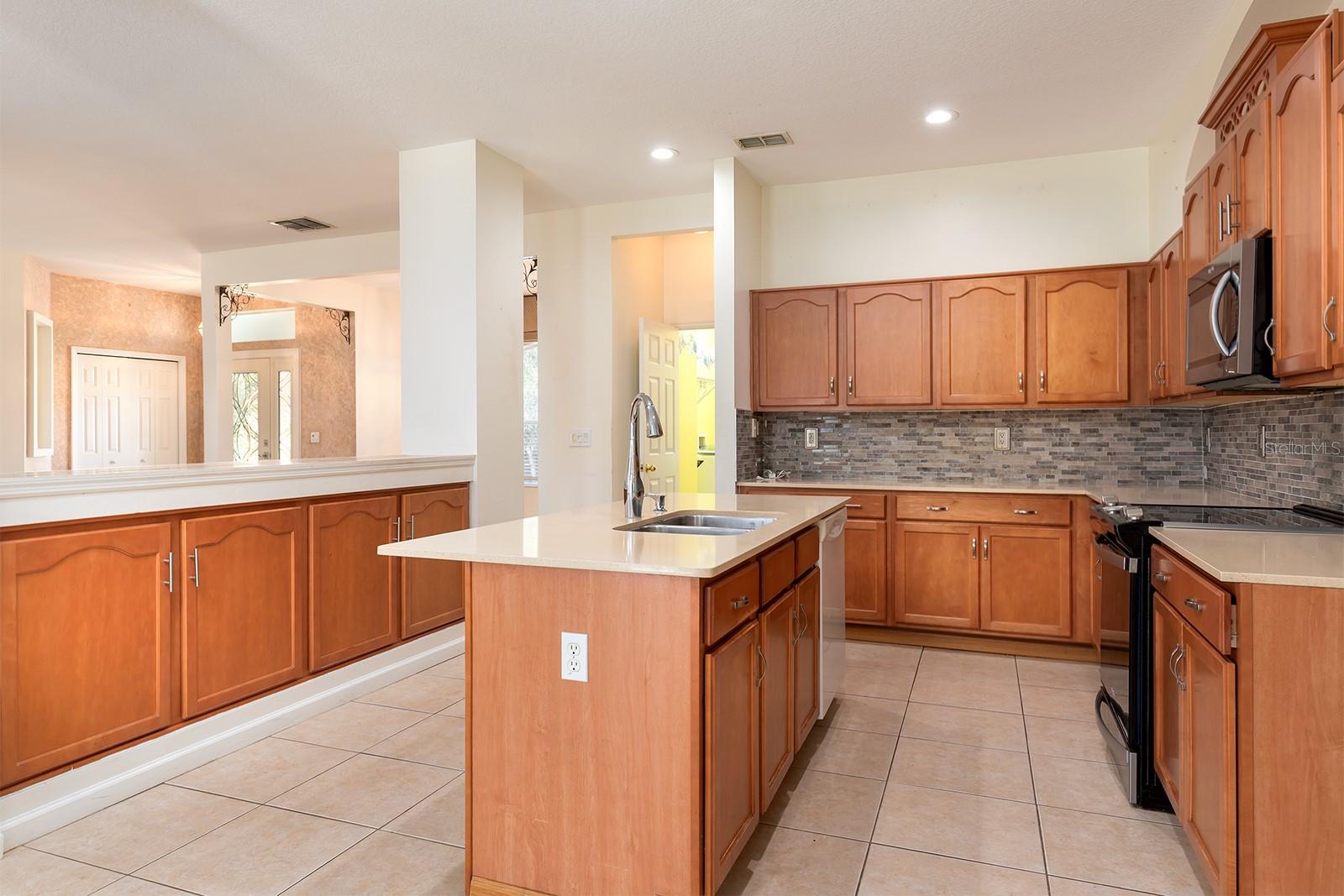 LAKE LOUISA HIGHLANDS PH 02 A & B LT 60 - Residential