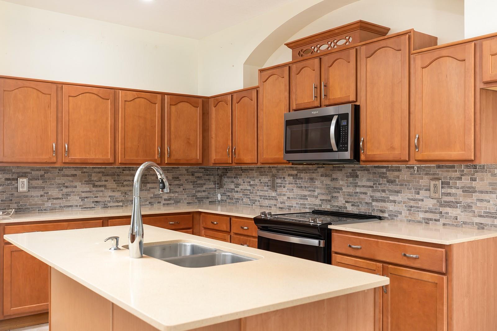 LAKE LOUISA HIGHLANDS PH 02 A & B LT 60 - Residential