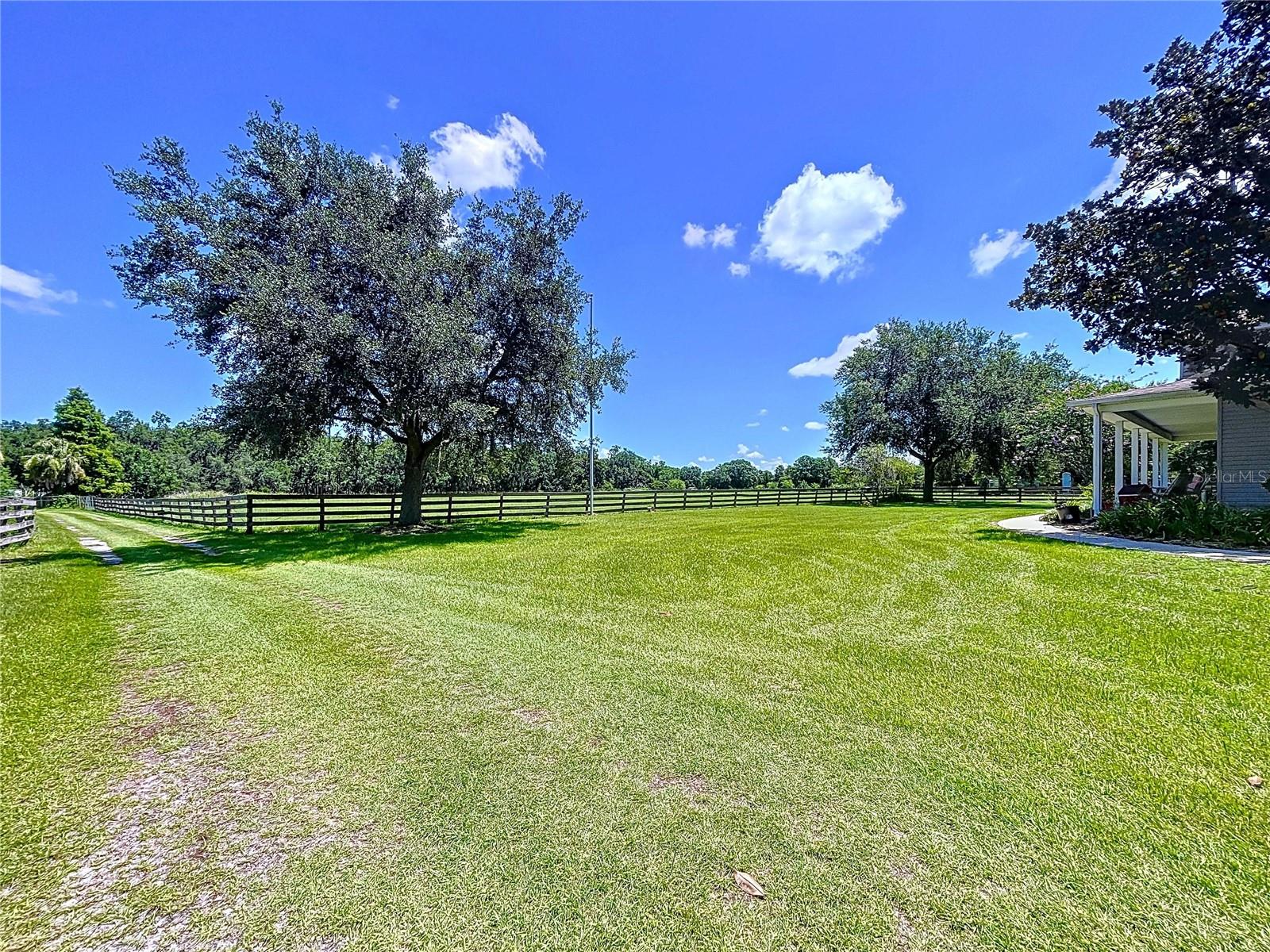 4608 EXECUTIVE MEADOWS DRIVE
