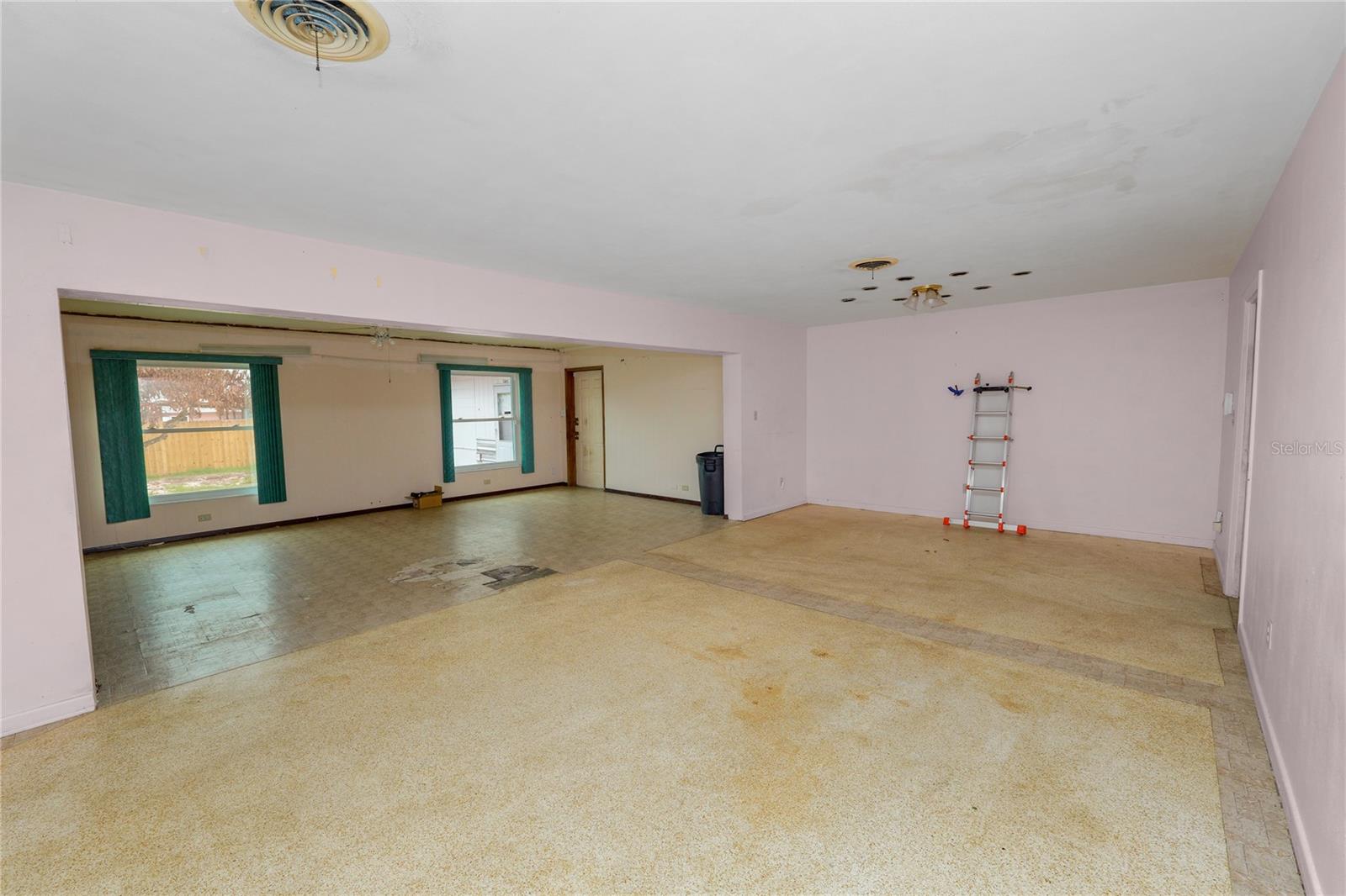 LOTELA TERRACE 2ND ADD - Residential