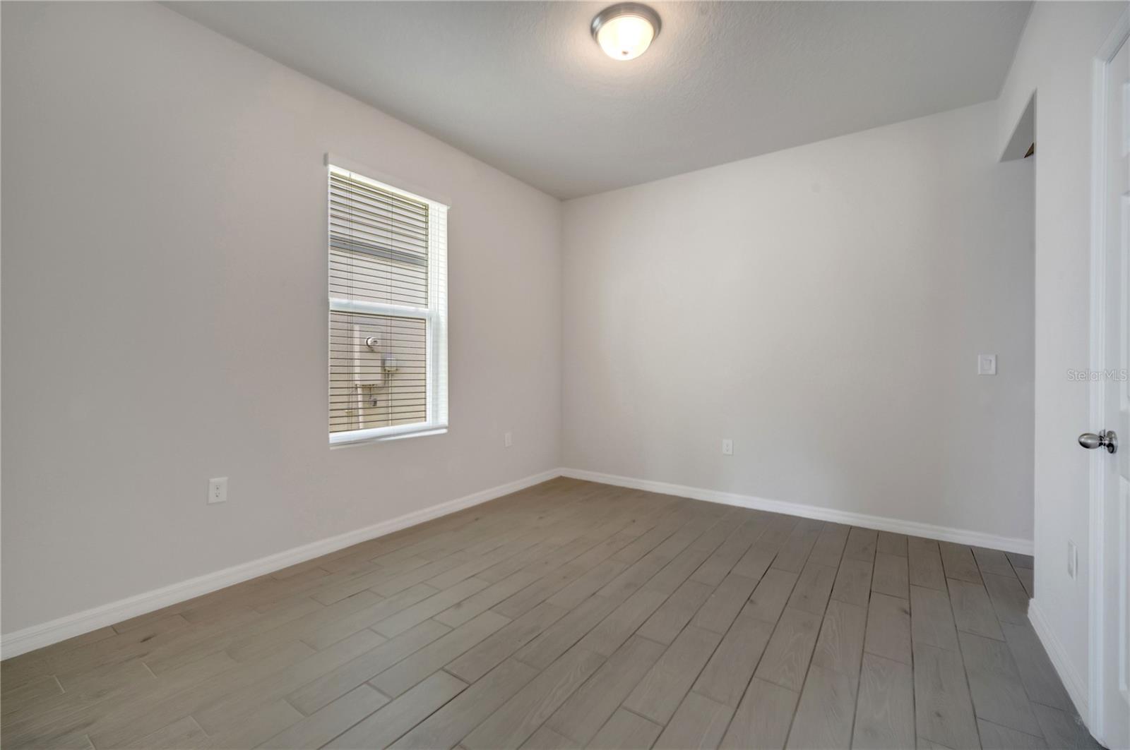 172 S ZUNI ROAD
