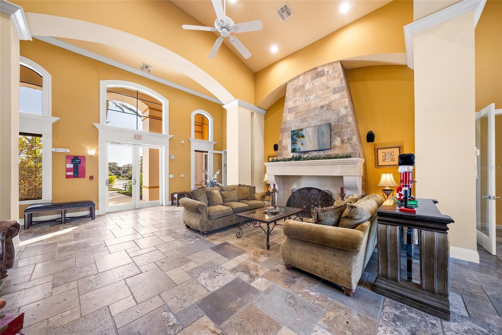 SERENATA SARASOTA - Residential