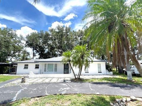 9148 OAKWOOD DRIVE LAKE WALES FL 33898