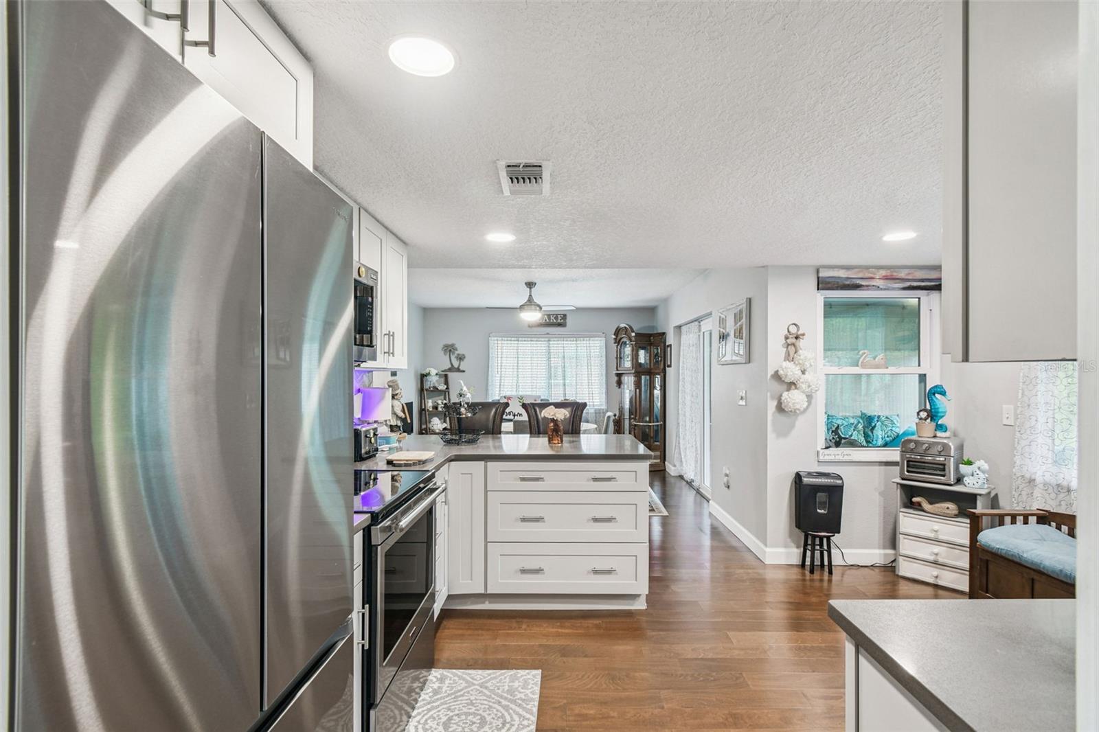 PARK LAKE ESTATES - Residential