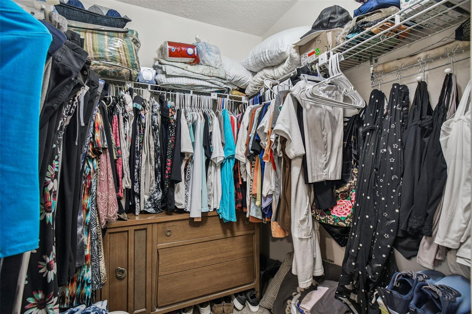 PARK LAKE ESTATES - Residential