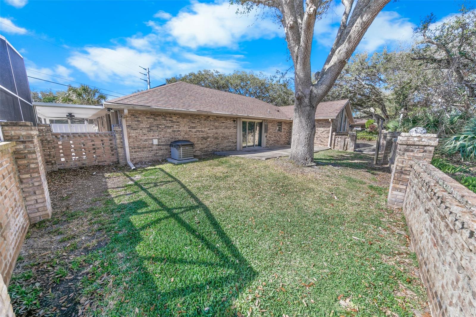 SEA DUNES - Residential