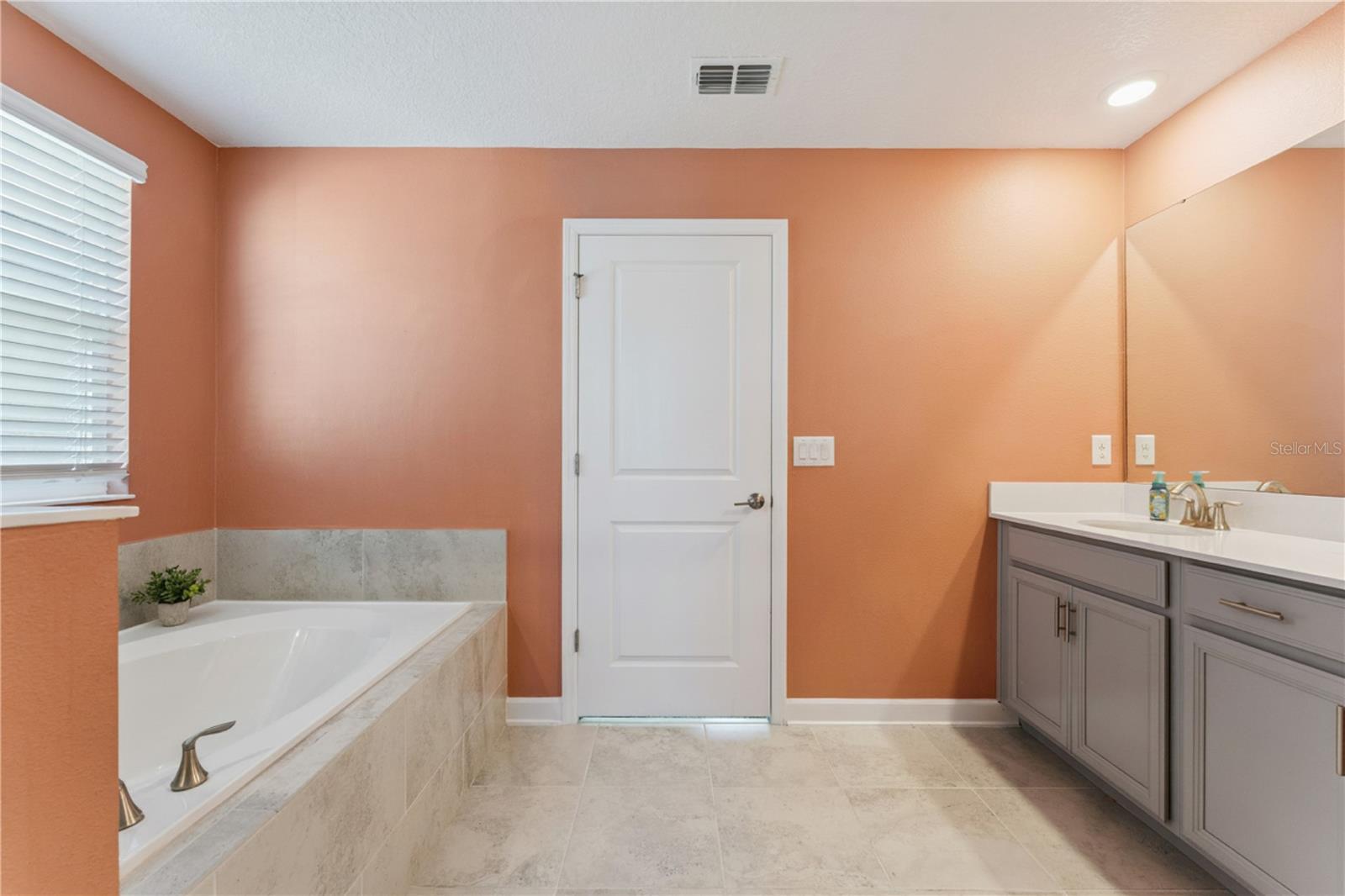 STOREY PK-PCL K PH 1 - Residential