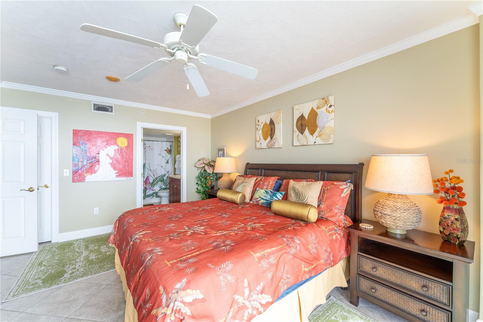 DIMUCCI TWIN TOWERS NORTH & SOUTH - Residential