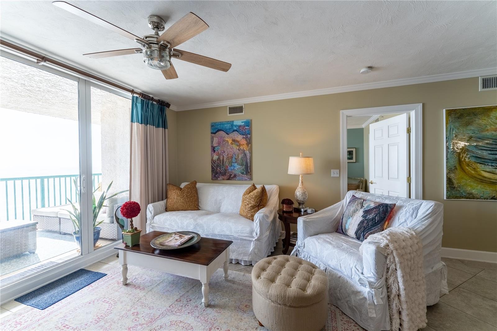 DIMUCCI TWIN TOWERS NORTH & SOUTH - Residential