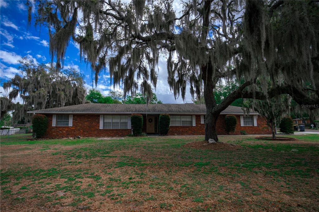 Photo of 3618 Royal Court N, Lakeland, FL 33812 (MLS # L4960759)