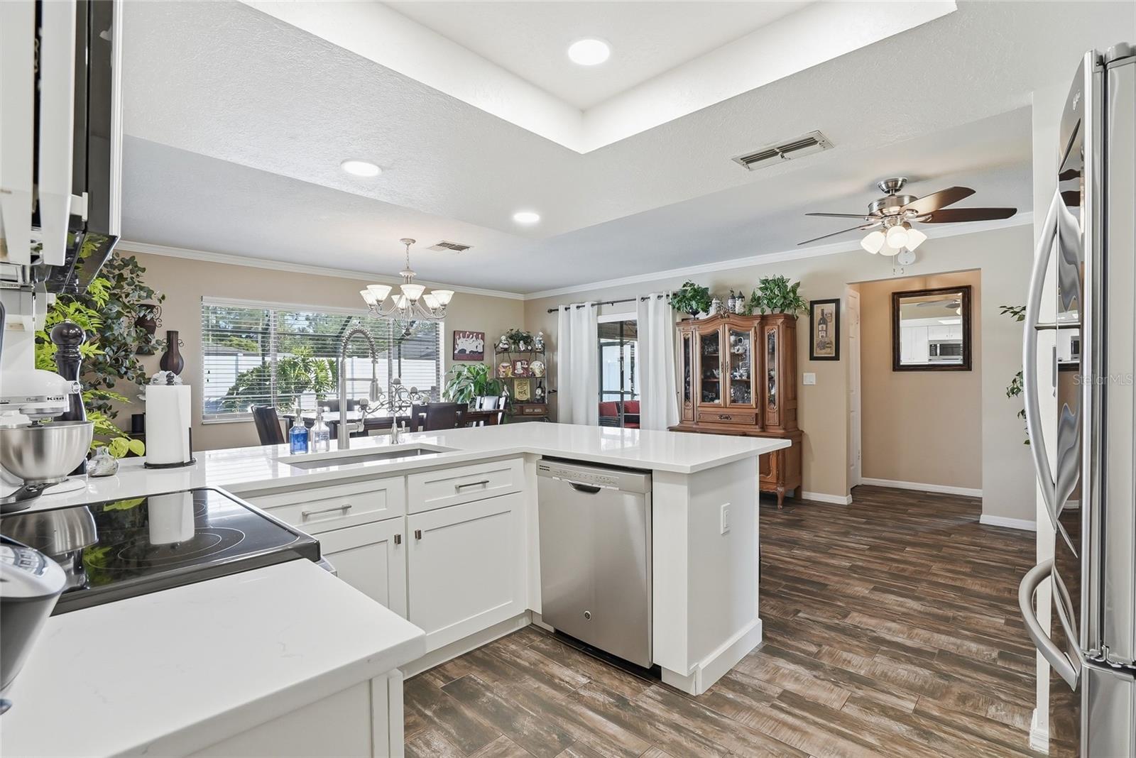 SPRING HILL - Residential