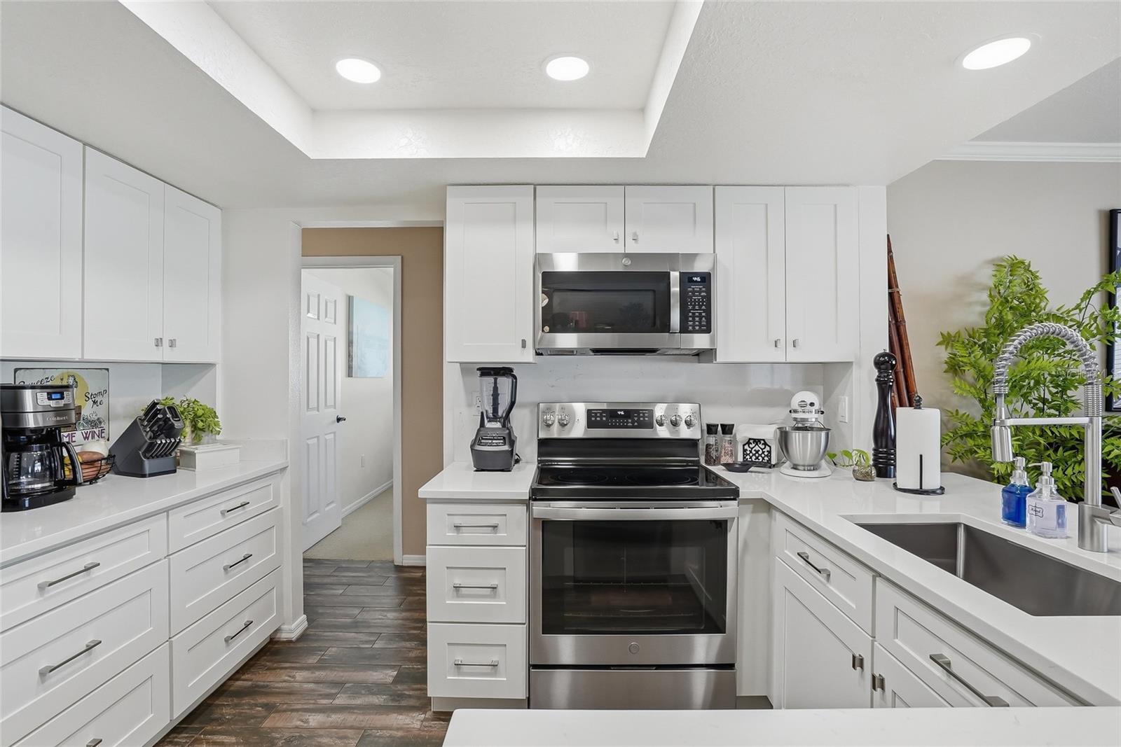 SPRING HILL - Residential