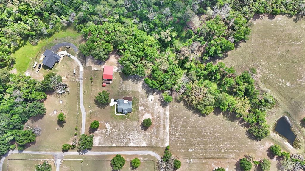 Photo of 2350 Rose Terrace Path, Brooksville, FL 34602 (MLS # W7884602)