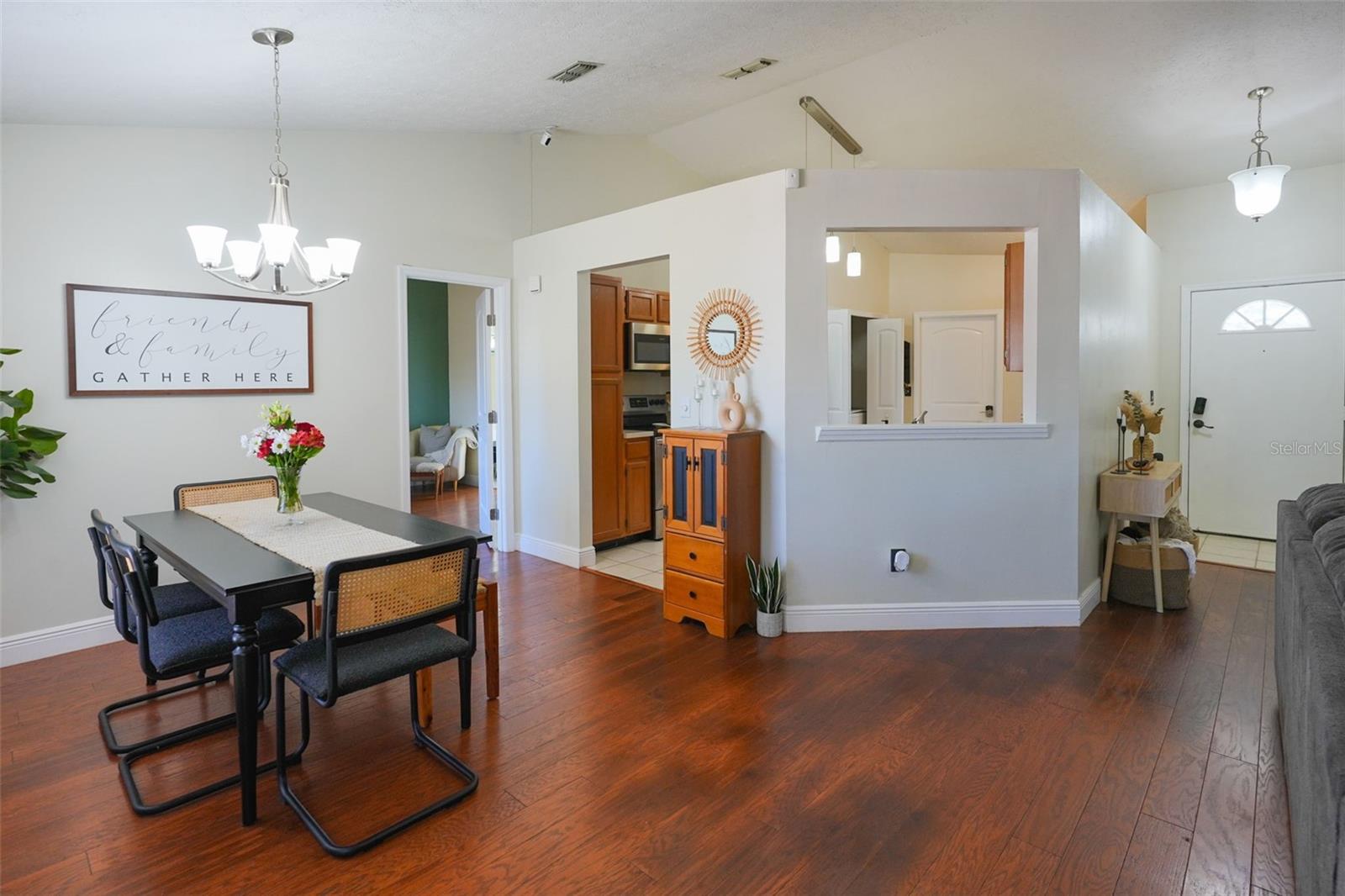 BLOOMINGDALE SEC F F - Residential