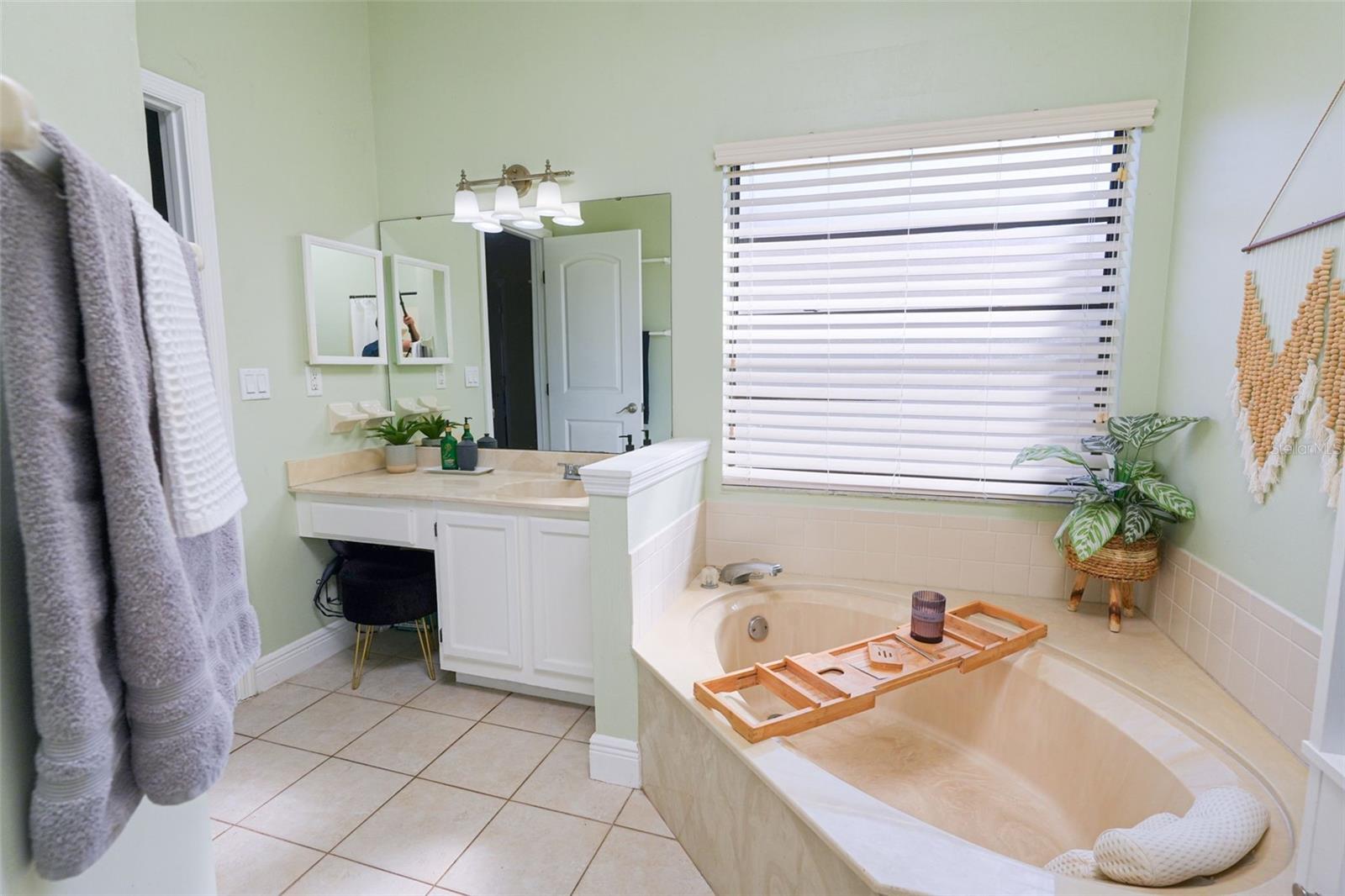 BLOOMINGDALE SEC F F - Residential