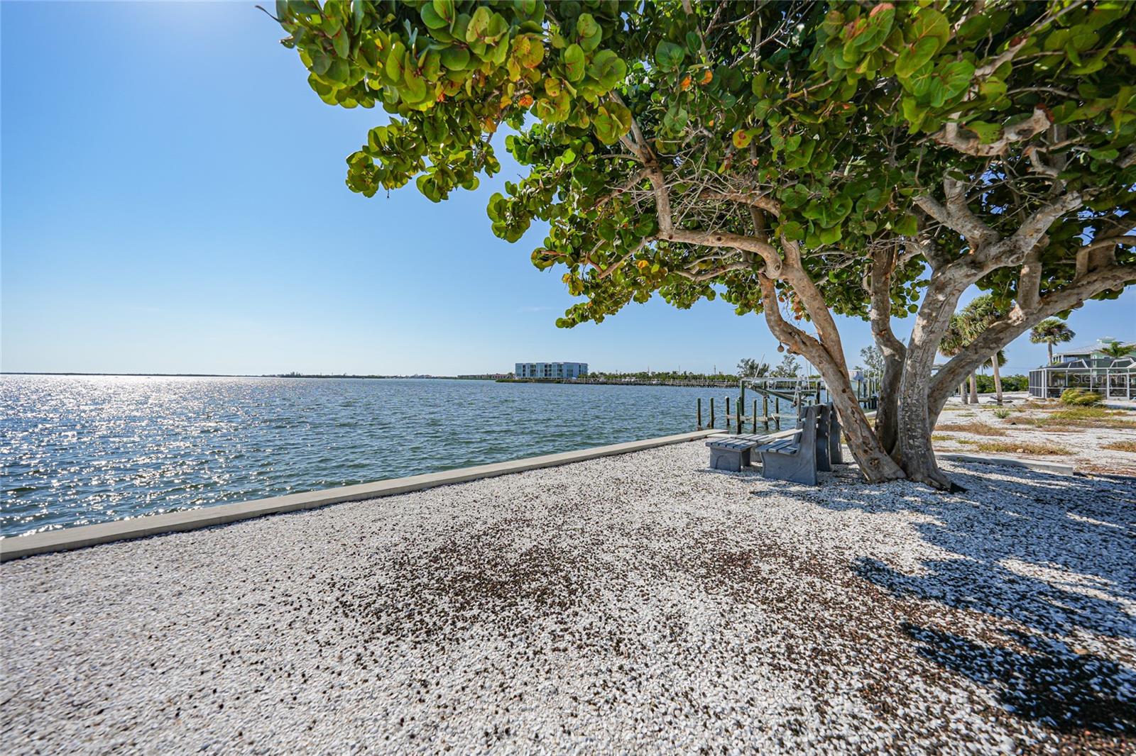 POINT PINES - Residential