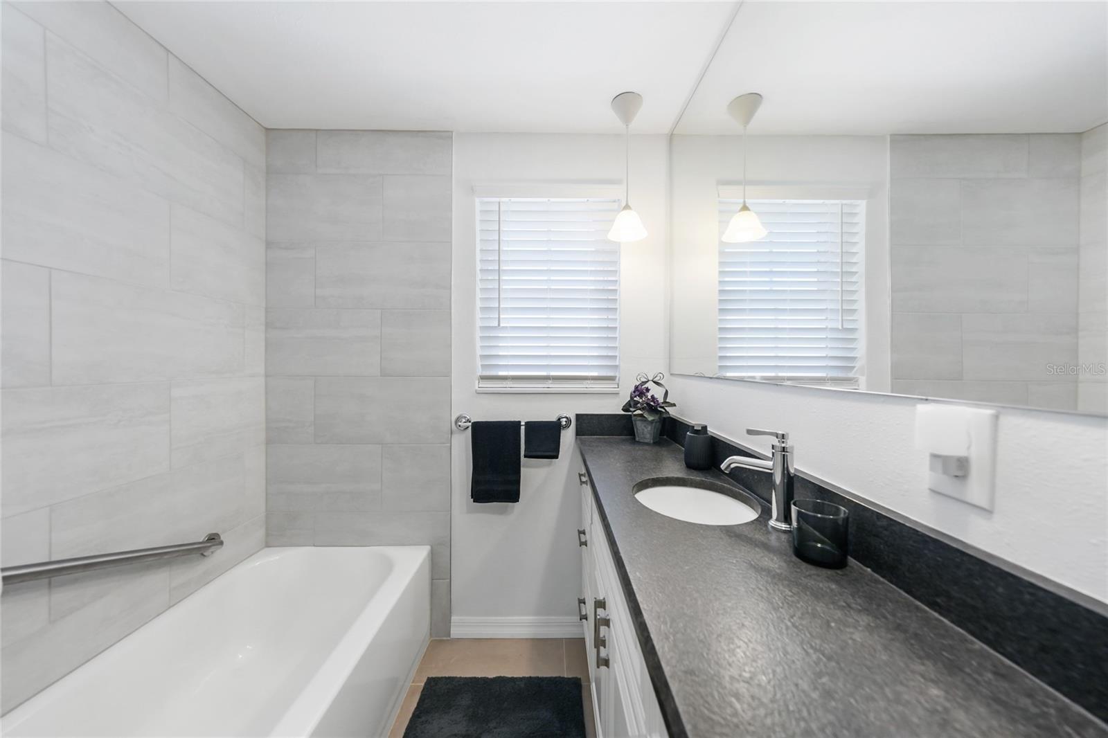 POINT PINES - Residential