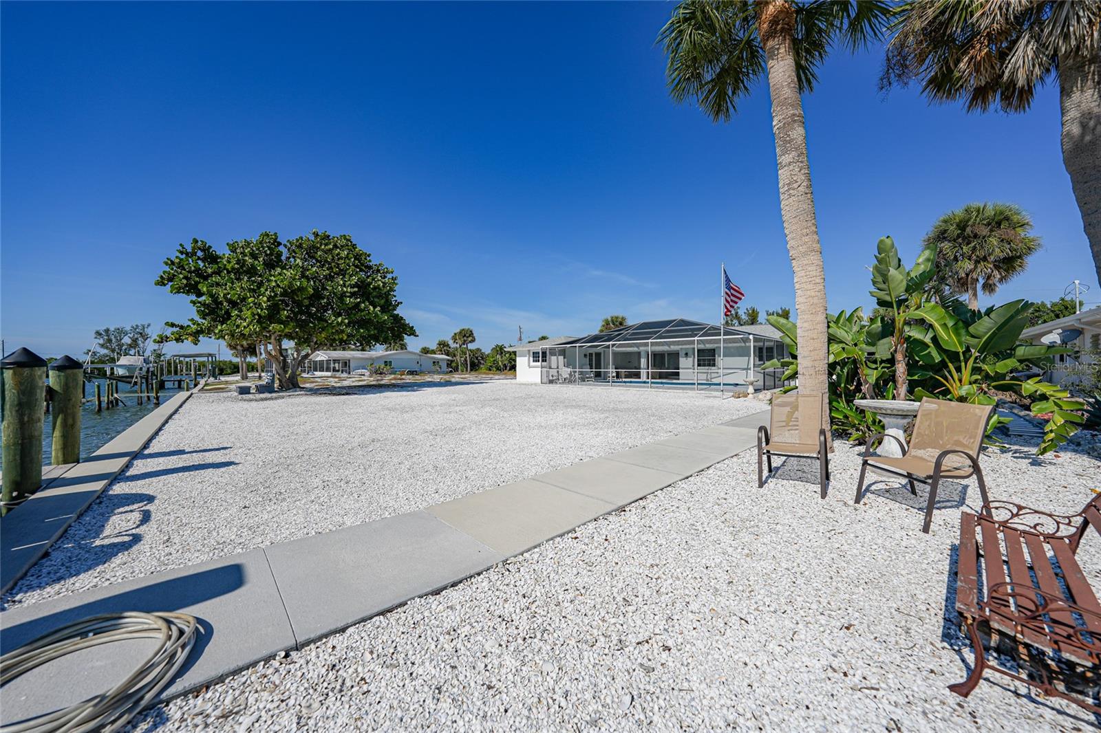 POINT PINES - Residential