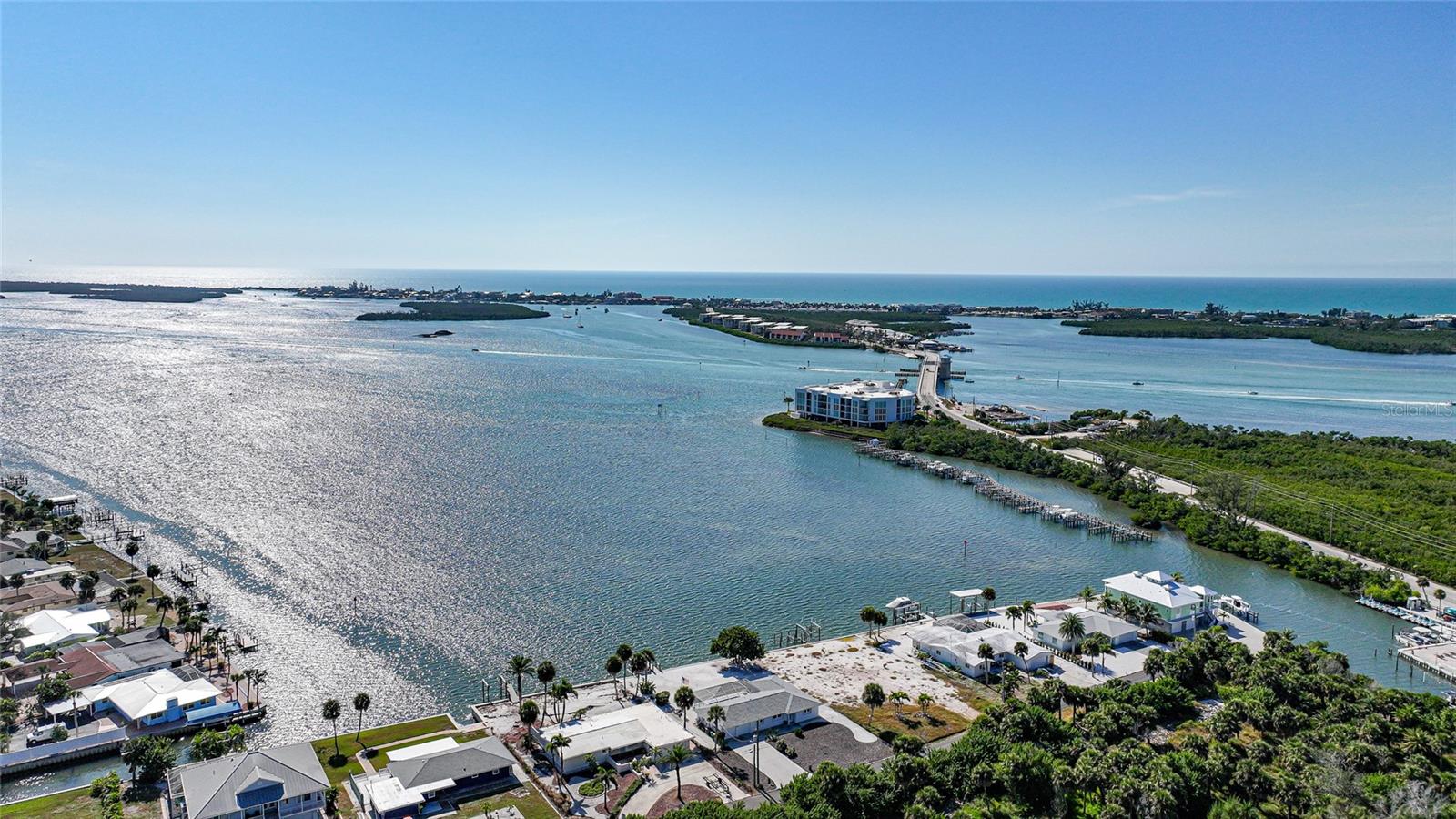 POINT PINES - Residential