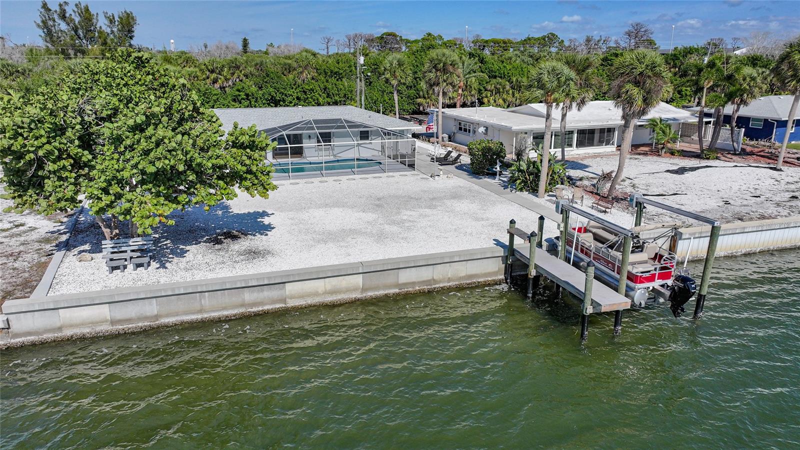 POINT PINES - Residential