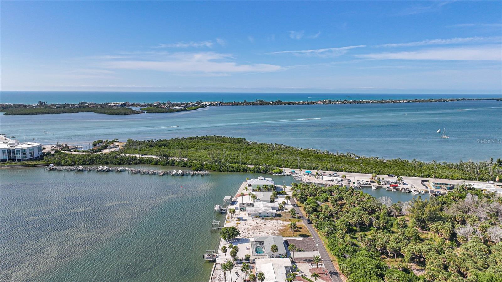 POINT PINES - Residential