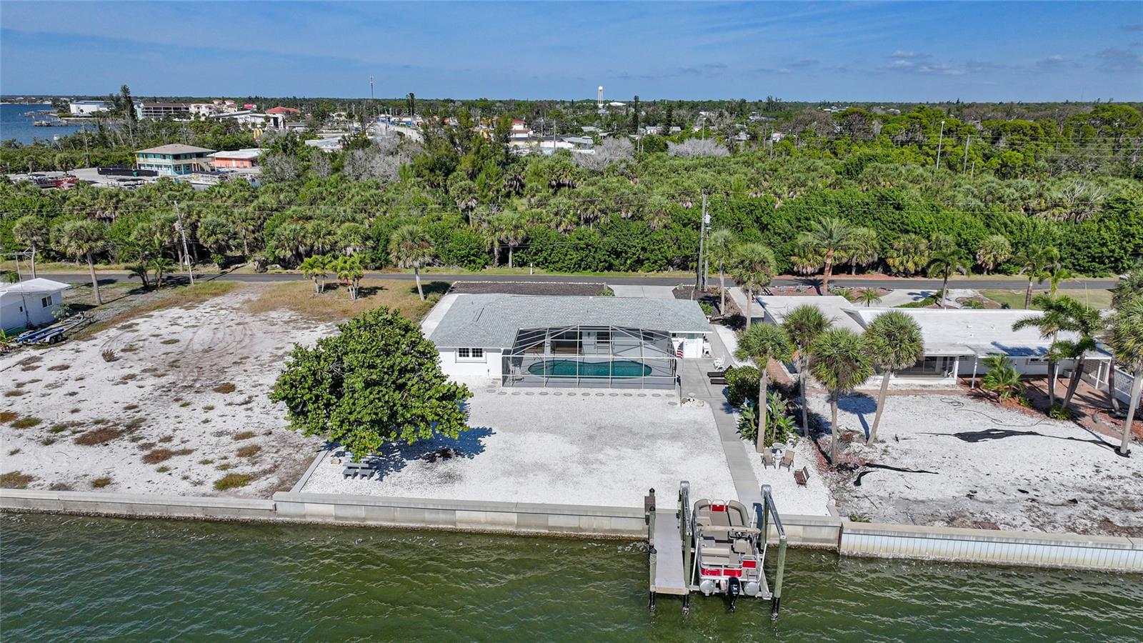 POINT PINES - Residential