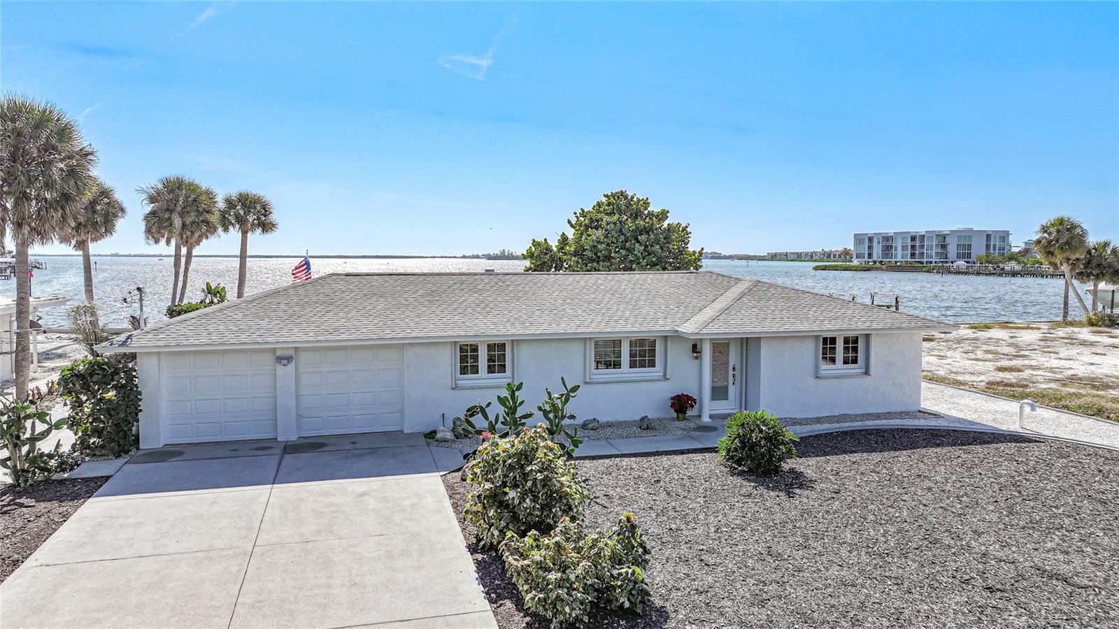 POINT PINES - Residential