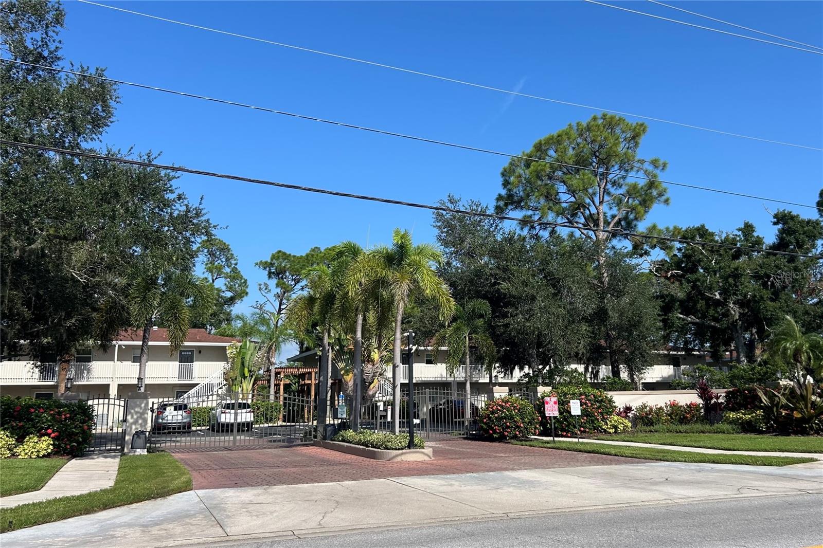 972 LA COSTA CIRCLE 3
