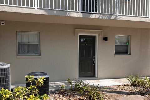 Photo of 972 La Costa Circle #3, Sarasota, FL 34237 (MLS # A4691419)