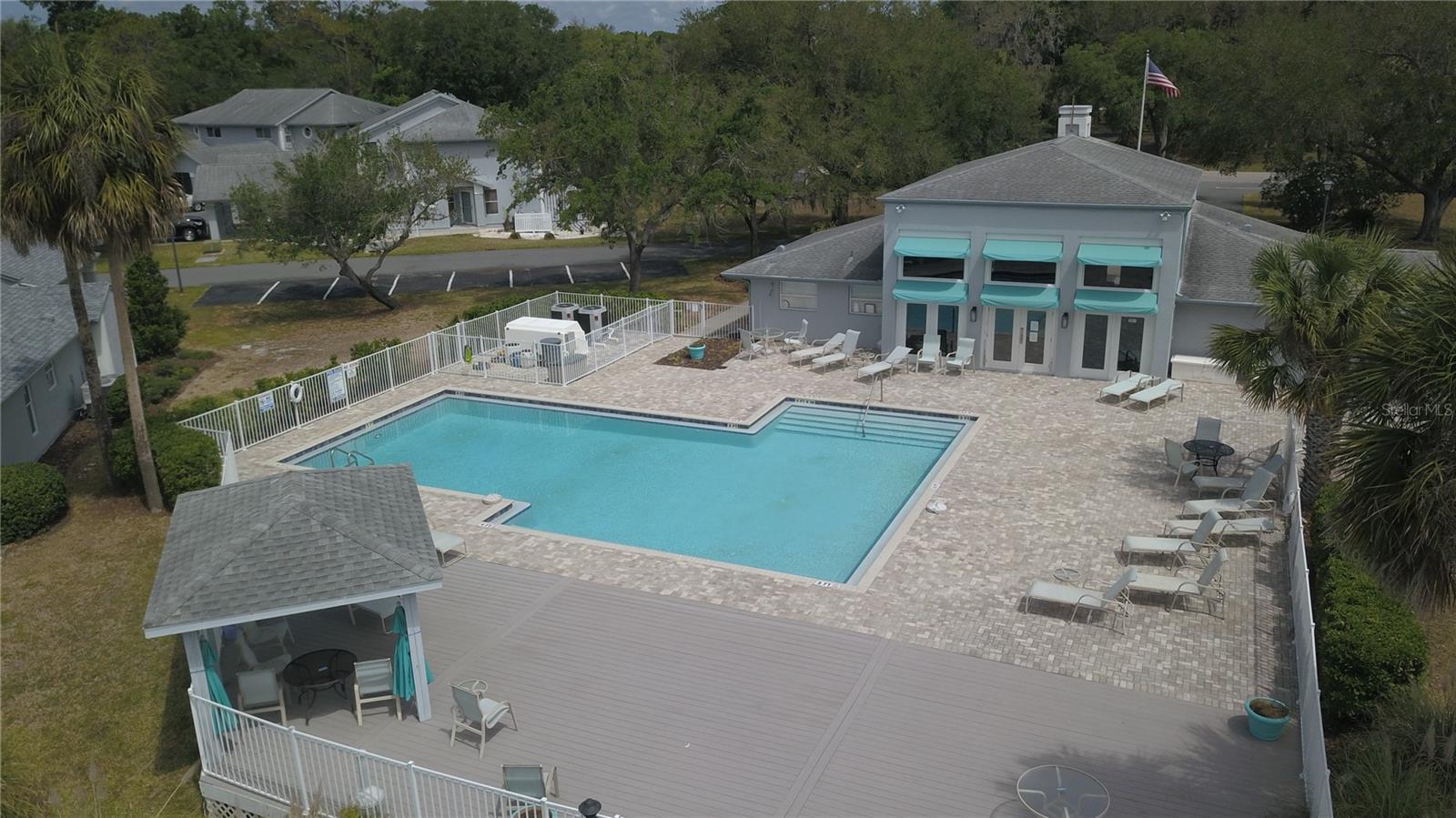 PELICAN COVE UNREC CONDO - Residential