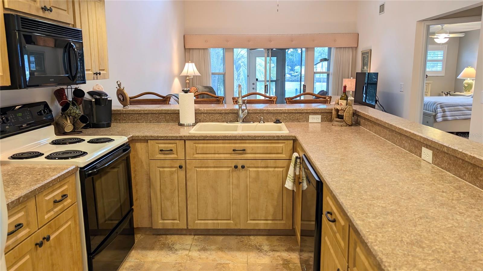 PELICAN COVE UNREC CONDO - Residential