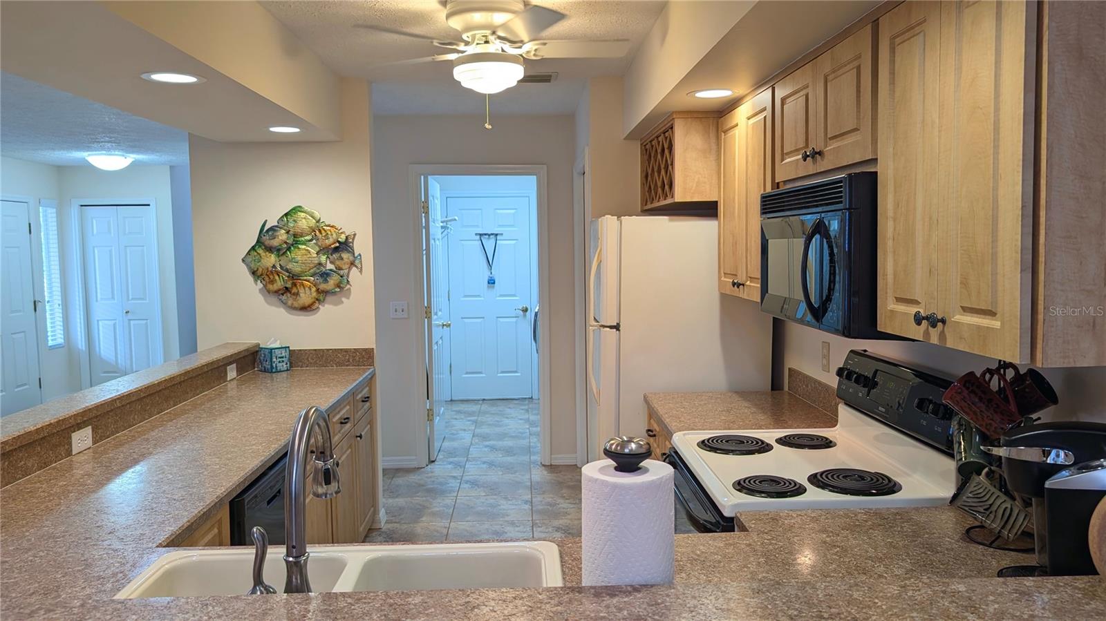 PELICAN COVE UNREC CONDO - Residential