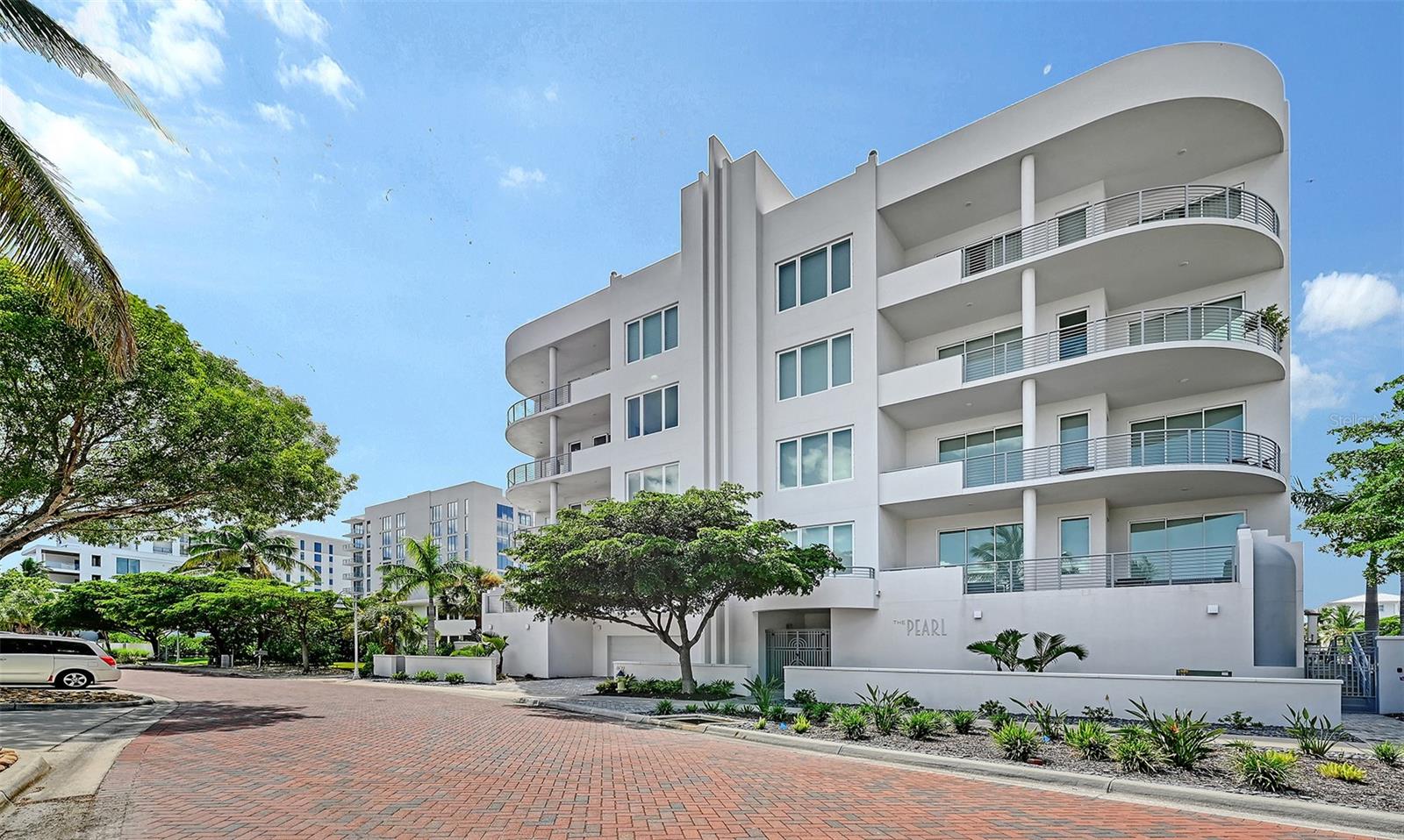 609 GOLDEN GATE POINT 301, SARASOTA, FL, 34236 2 609 GOLDEN GATE POINT 301