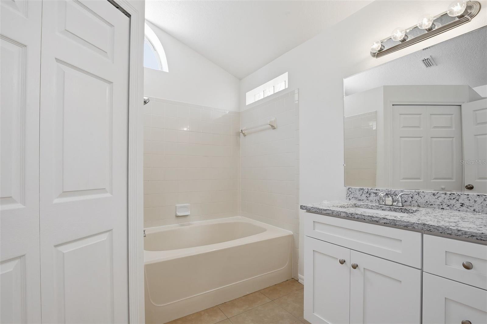 CARROLLWOOD CREEK - Residential