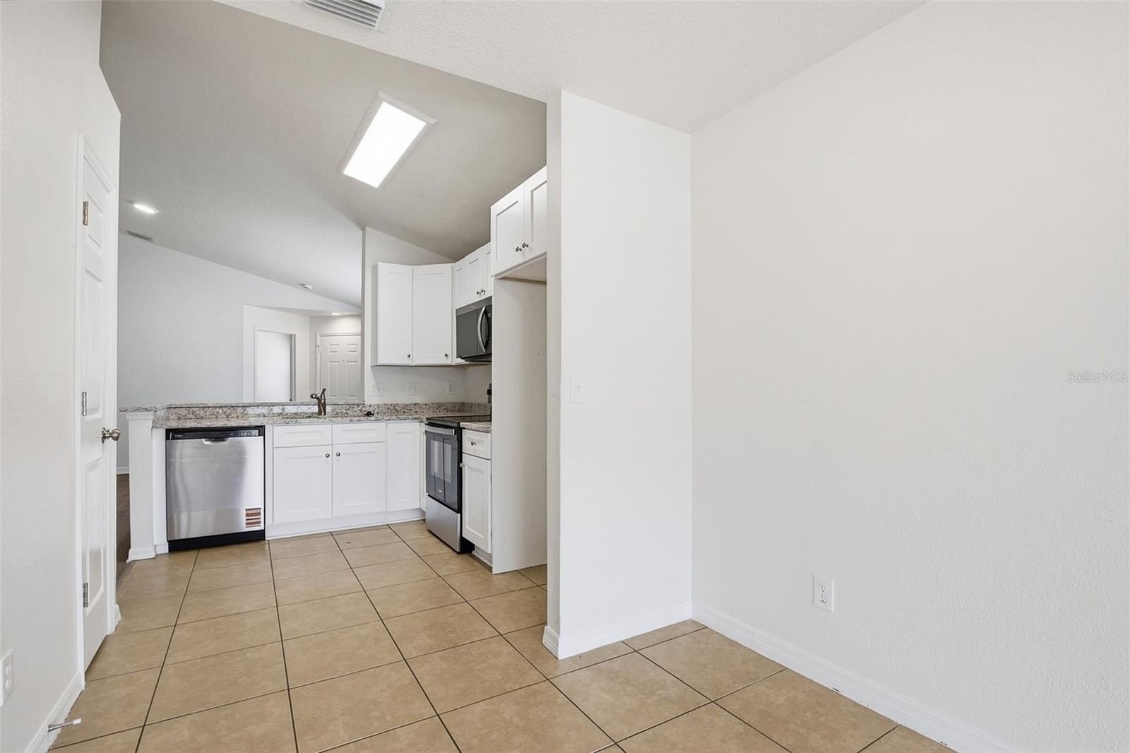 CARROLLWOOD CREEK - Residential