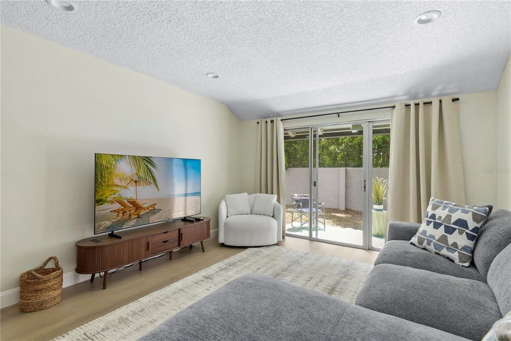 Photo of 894 Jonathan Way #3B, Altamonte Springs, FL 32701 (MLS # O6406293)