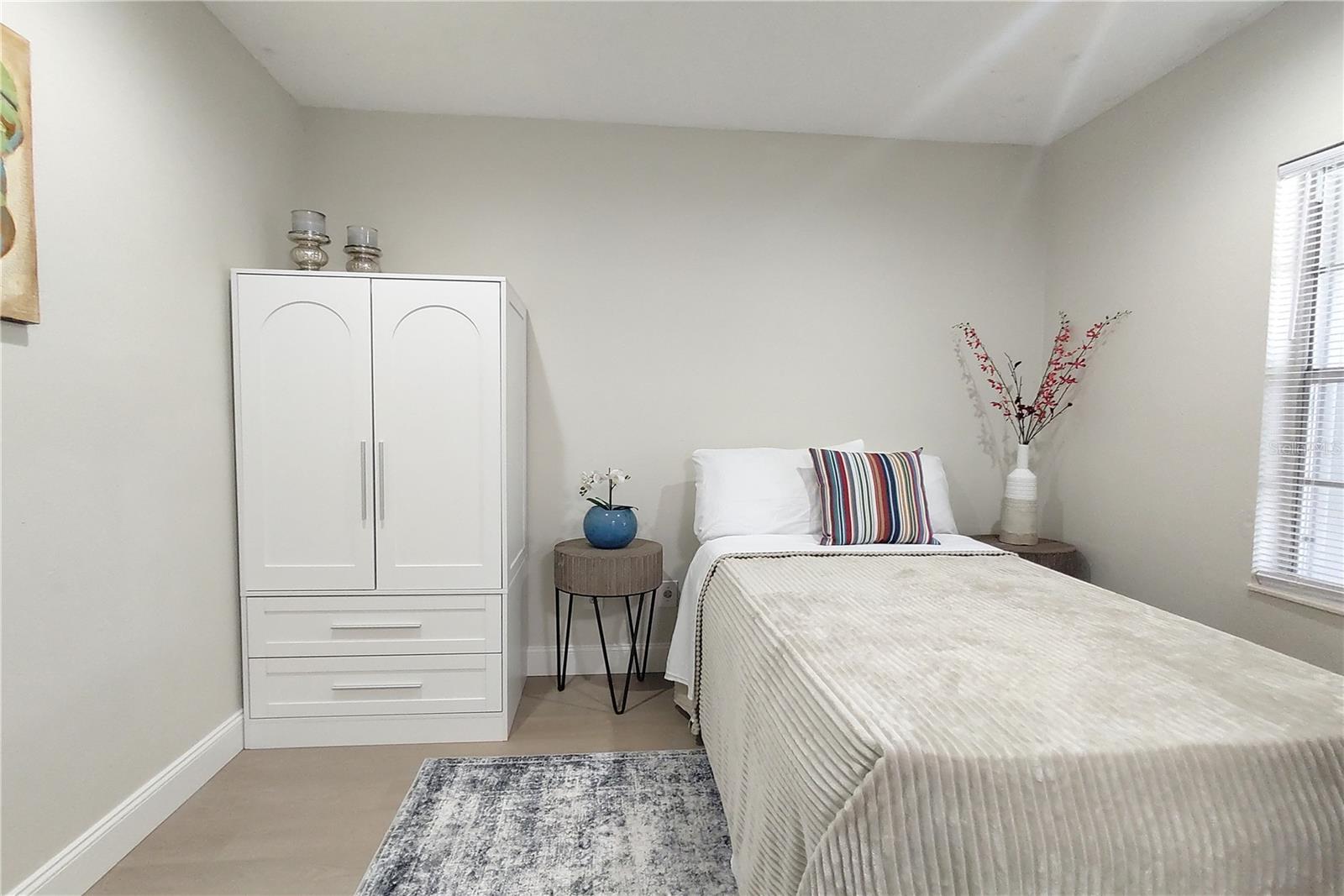 RAMBLEWOOD CONDO - Residential