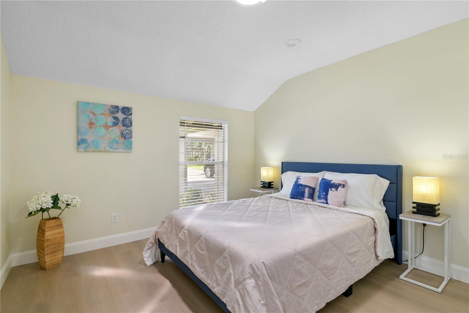 RAMBLEWOOD CONDO - Residential