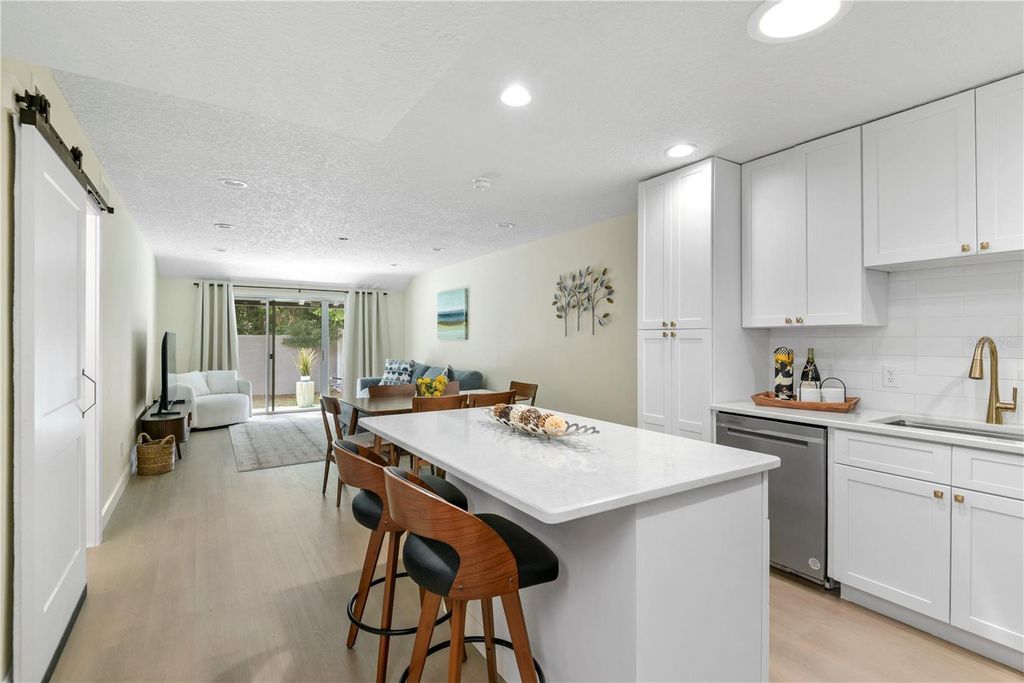 Photo of 894 Jonathan Way #3B, Altamonte Springs, FL 32701 (MLS # O6406293)